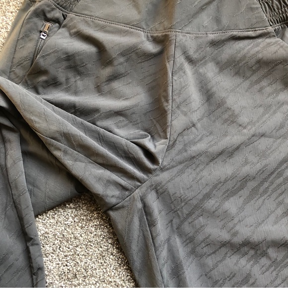 ATHLETA BROOKLYN TEXTURED JOGGERS PANTS CAMO GREEN SIZE 8 - Picture 4 of 10